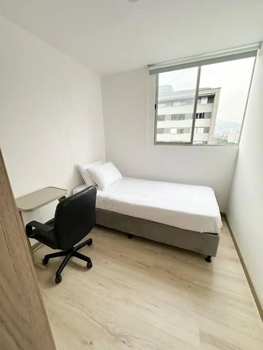 Amplio Apartamento Full Equipado Medellin 0*,  Colombia