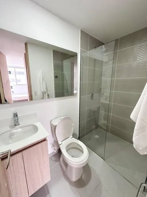 Amplio Apartamento Full Equipado Medellin Apartment